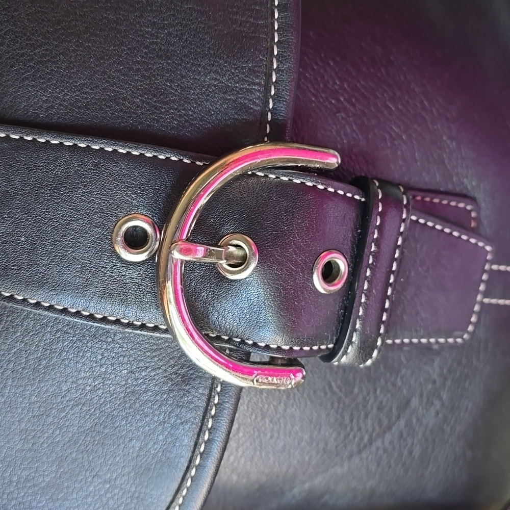 Coach Black Leather Shoulder Bag with Silver Buckle - Picture 4 of 16